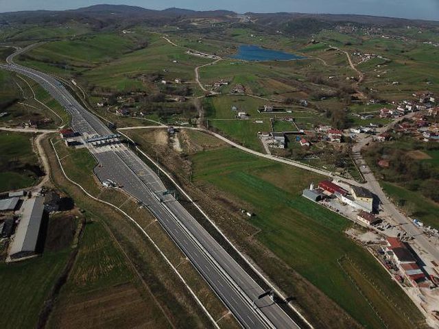 220 haneli mahallede 60 tan fazla emlakci hiz 5 13917720 o