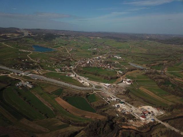 220 haneli mahallede 60 tan fazla emlakci hiz 6 13917720 o