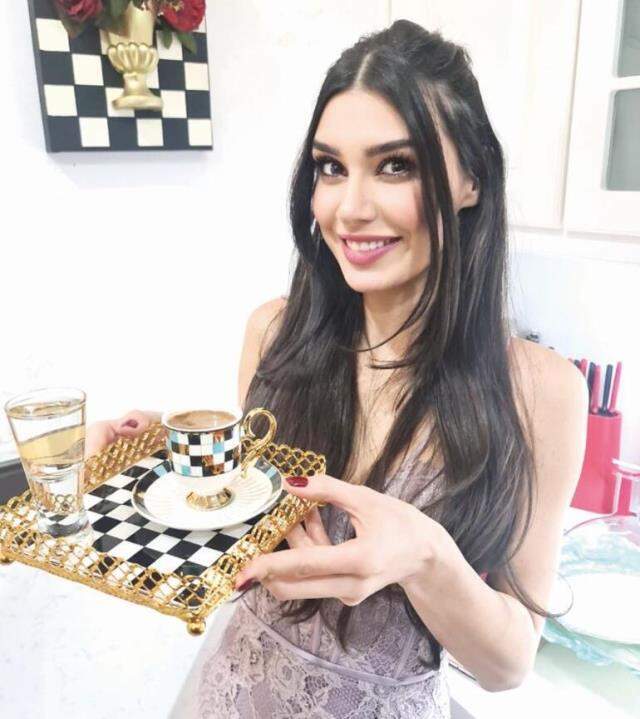 Burcu Kıratlı ve Sinan Akçıl 22 Şubat'ta nikah masasına oturuyor