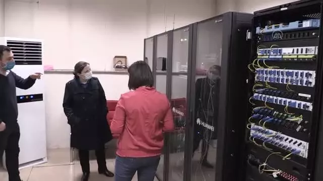 CERN'deki çalışmalarıyla Türk kadınına örnek oluyor