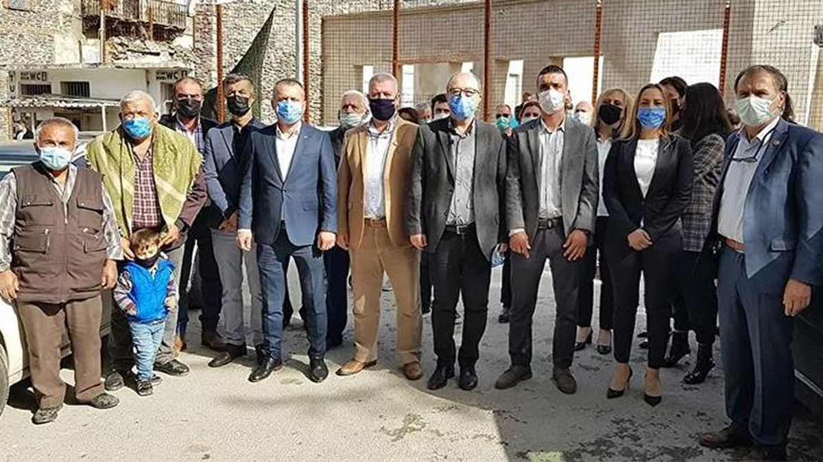 İzmir Tire'de Muharrem İnce'yi destekleyen 329 kişi CHP'den istifa etti