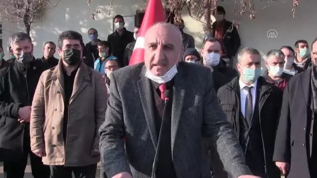 KAHRAMANMARAŞ - Elbistan Belediyesinde işçilere yüzde 35 ile yüzde 75 arasında zam yapıldı KAHRAMANMARAŞ - Elbistan Belediyesinde işçilere yüzde 35 ile yüzde 75 arasında zam yapıldı