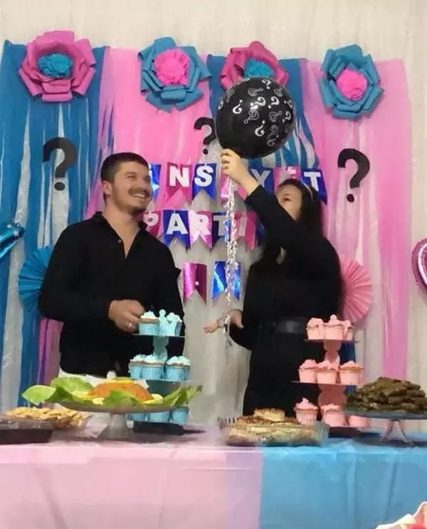 Katliam gibi kazada ölen 6 kişiden geriye, mutluluk fotoğrafları kaldı (4) Katliam gibi kazada ölen 6 kişiden geriye, mutluluk fotoğrafları kaldı (4)