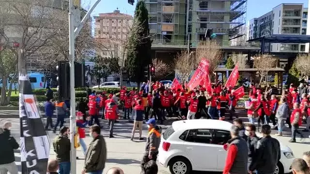 Son dakika haberi: Maltepe Belediyesi'ne grev kararı asıldı Son dakika haberi: Maltepe Belediyesi'ne grev kararı asıldı