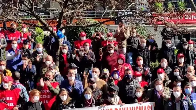 Son dakika haberi: Maltepe Belediyesi'ne grev kararı asıldı Son dakika haberi: Maltepe Belediyesi'ne grev kararı asıldı