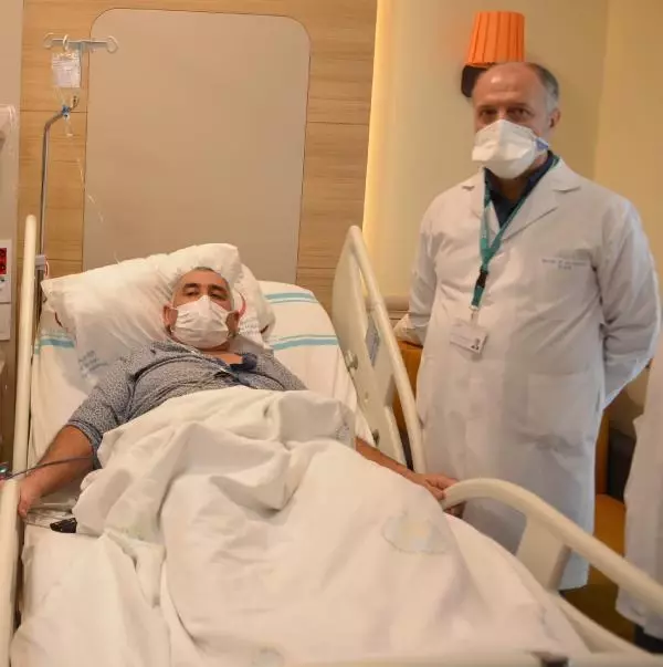 Nahçıvanlı albay, Erzurum'daki tedaviyle ayağının kesilmesinden kurtuldu Nahçıvanlı albay, Erzurum'daki tedaviyle ayağının kesilmesinden kurtuldu