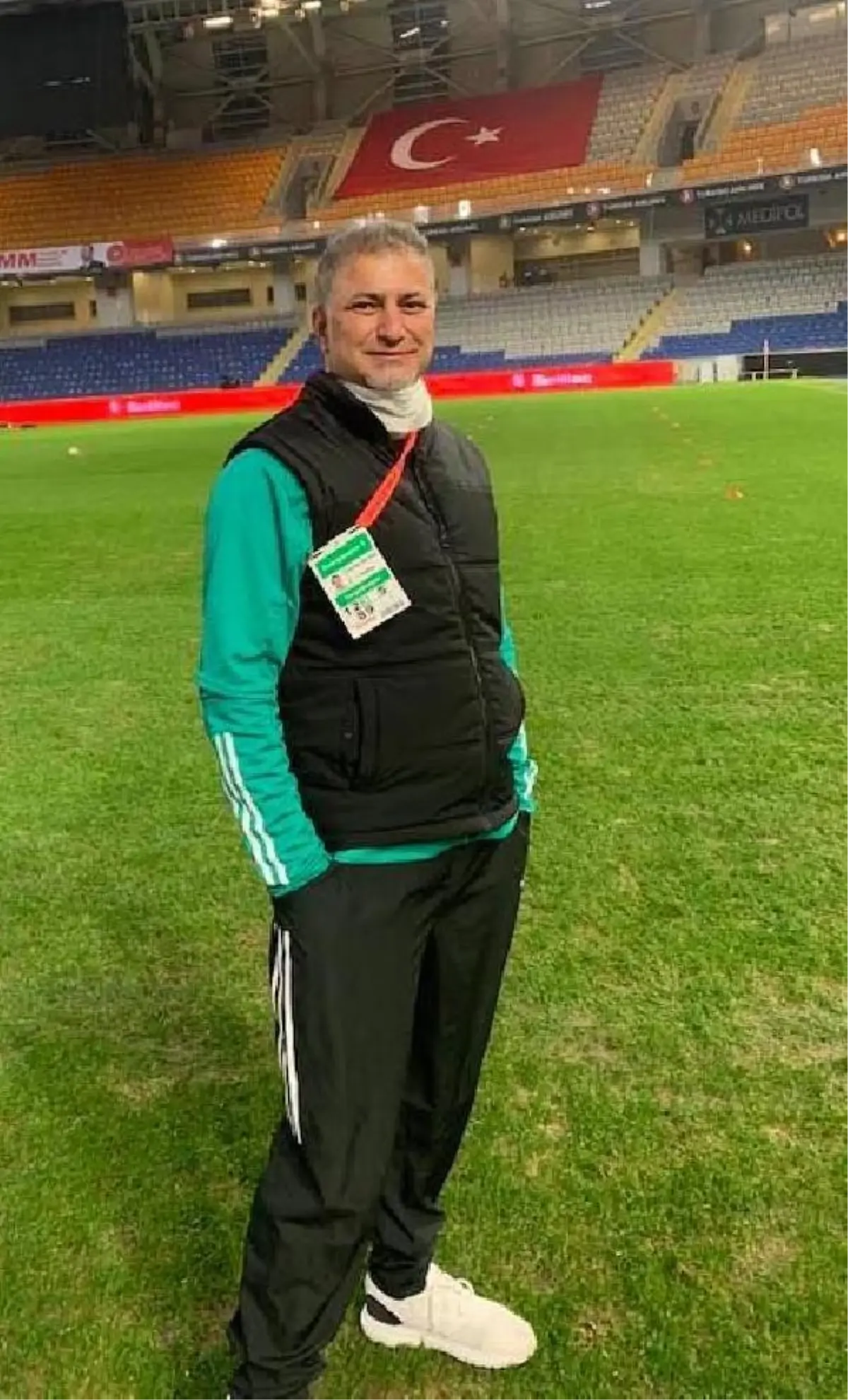 Turgutluspor doktorundan ayrı oda vedası