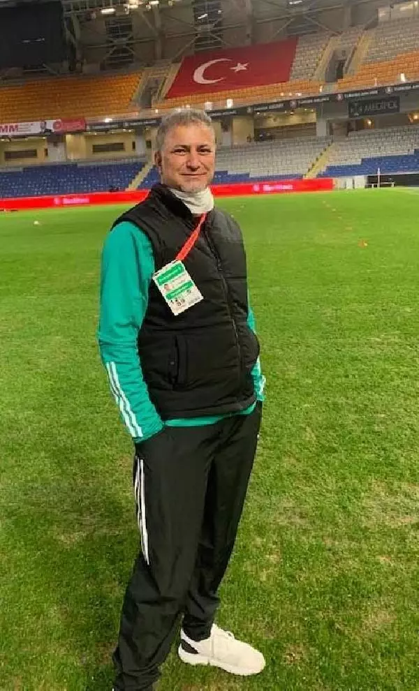 Turgutluspor doktorundan ayrı oda vedası Turgutluspor doktorundan ayrı oda vedası