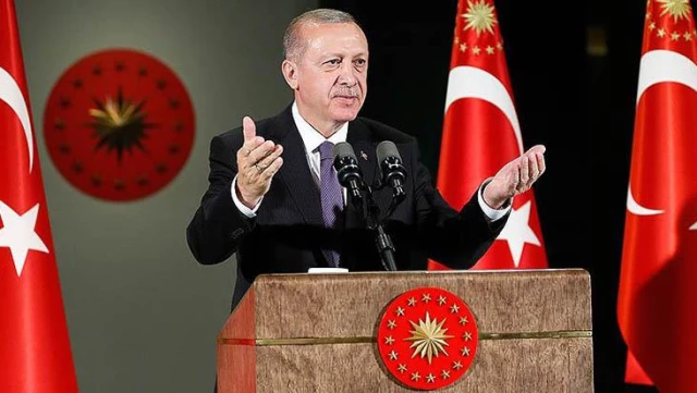 Türkiye Cumhurbaşkanı Erdoğan'ın bugün açıklayacağı müjdeyi bekliyor! İşte kulislerdeki 4 tahmin