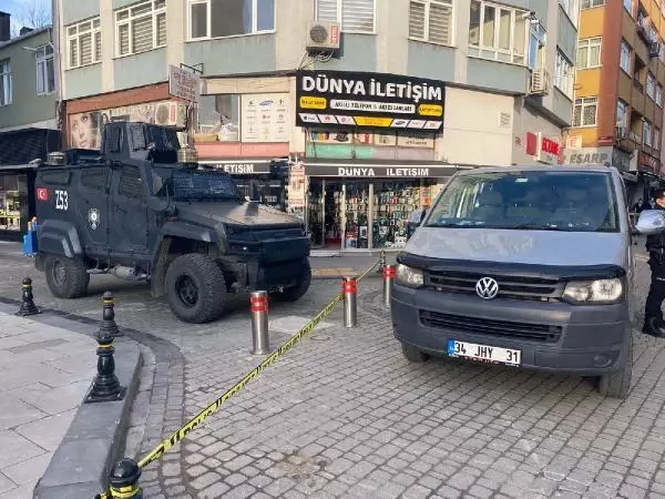 Son dakika haberi: Ümraniye'de 3 kişinin yaralandığı silahlı beyzbol sopalı kavga kamerada Son dakika haberi: Ümraniye'de 3 kişinin yaralandığı silahlı beyzbol sopalı kavga kamerada