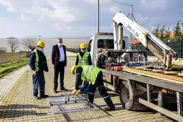 Avrupa'nın ilk ve tek 'Leylek Köyü'nde göç temizliği yapıldı Avrupa'nın ilk ve tek 'Leylek Köyü'nde göç temizliği yapıldı