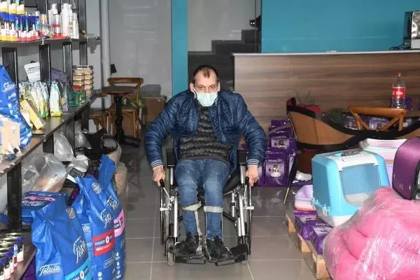 Son dakika haber... Engelli Burak'ın hayali yavru kedi 'Dipsi' ile gerçekleşti Son dakika haber... Engelli Burak'ın hayali yavru kedi 'Dipsi' ile gerçekleşti
