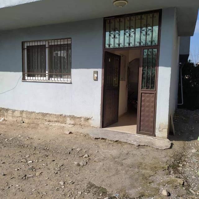 Eşini boğazından ve karnından bıçaklayıp öldürdü! Önce kaçtı, sonra polise gidip teslim oldu