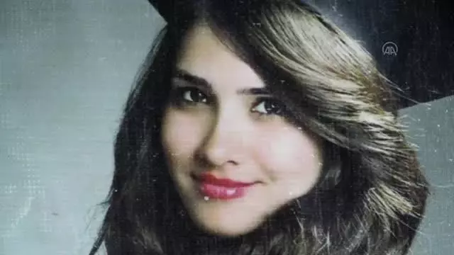 Özgecan Aslan ölümünün 6. yılında mezarı başında anıldı Özgecan Aslan ölümünün 6. yılında mezarı başında anıldı