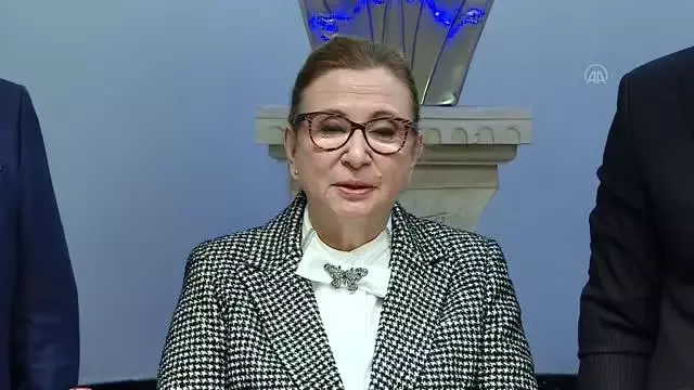 Bakan Pekcan: 'Gelir kaybı ve kira destekleri için 1 milyon 400 binin üzerinde başvuru onaylandı' Bakan Pekcan: 'Gelir kaybı ve kira destekleri için 1 milyon 400 binin üzerinde başvuru onaylandı'