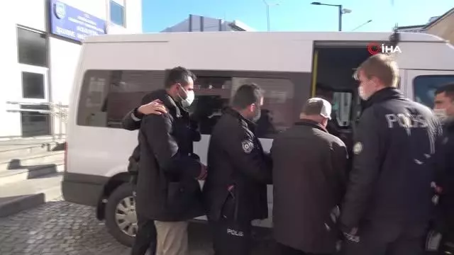 Adliye önünde çıkan kavganın şüphelileri adliyeye sevk edildi