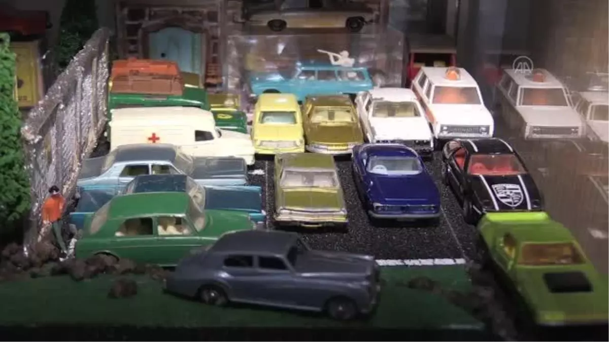 ESKİŞEHİR - Kaybettiği oyuncağını 30 yıl sonra bulunca koleksiyoncu oldu