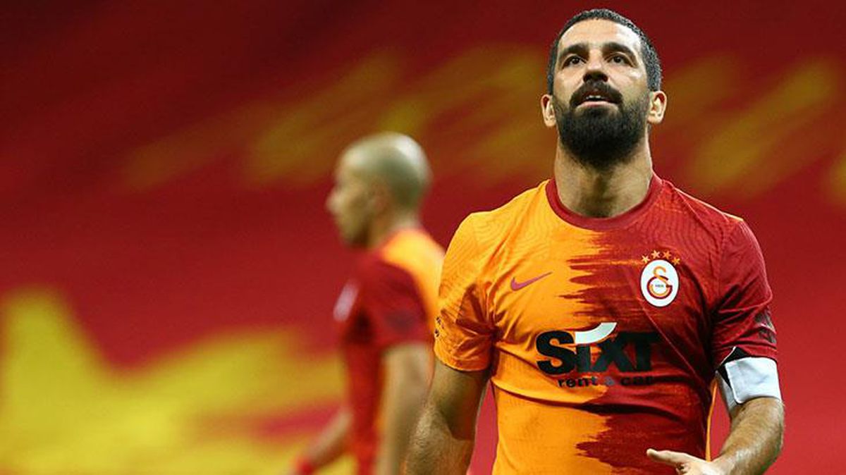 Galatasaray'ın itirazını reddeden Tahkim Kurulu, Arda Turan'ın 2 maçlık cezasını onadı
