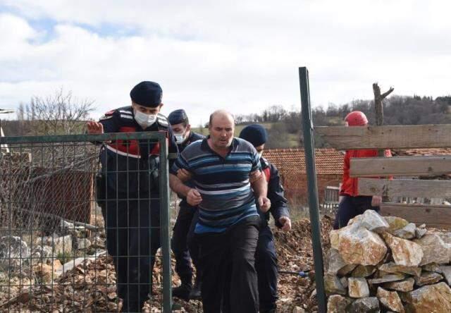 İntihar girişiminde bulundu, kendisini ikna eden polislerden maske istedi