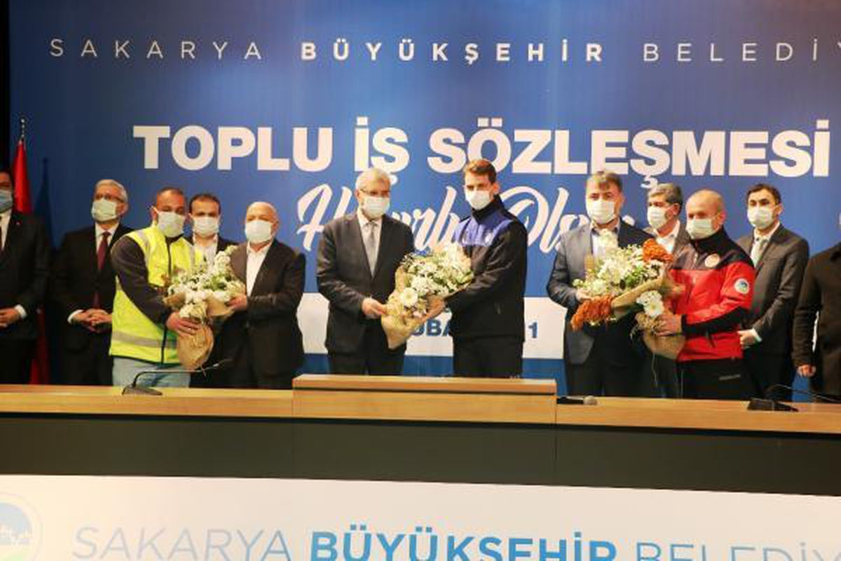 Sakarya Büyükşehir Belediyesi, toplu iş sözleşmesini imzaladı