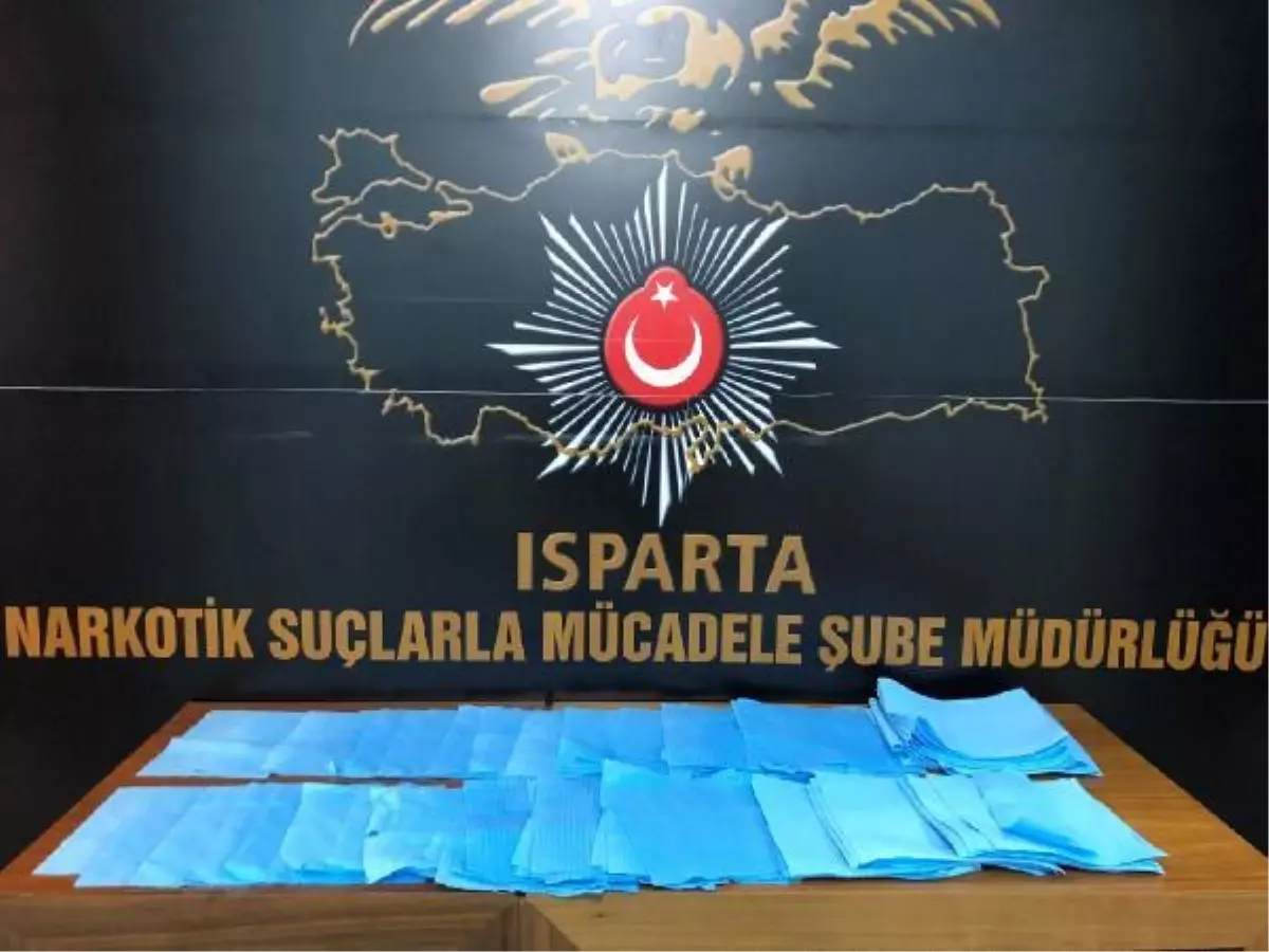 Uyuşturucuyu kağıt havluya emdirmişler