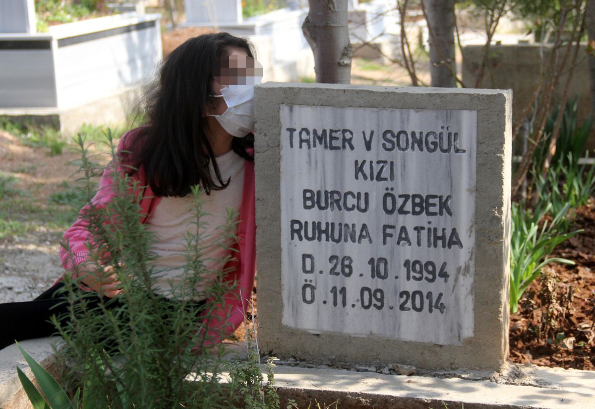 5 aylık hamile annesini gözleri önünde öldüren adama ''baba'' bile diyemiyor! Küçük kızın sözleri yürek yaktı