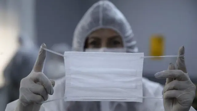 Covid'den korunmak için çift maske kullanmak ne kadar etkili? Covid'den korunmak için çift maske kullanmak ne kadar etkili?