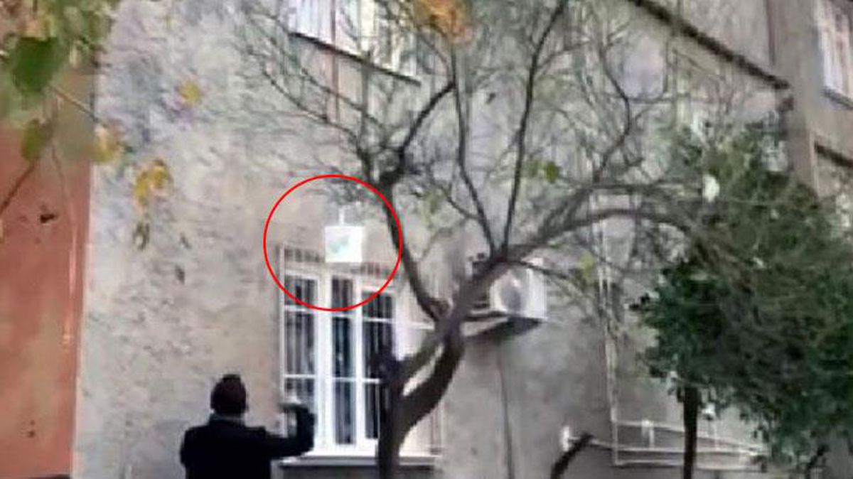 Evden sepet sarkıtarak satış yapan uyuşturucu tacirine suçüstü