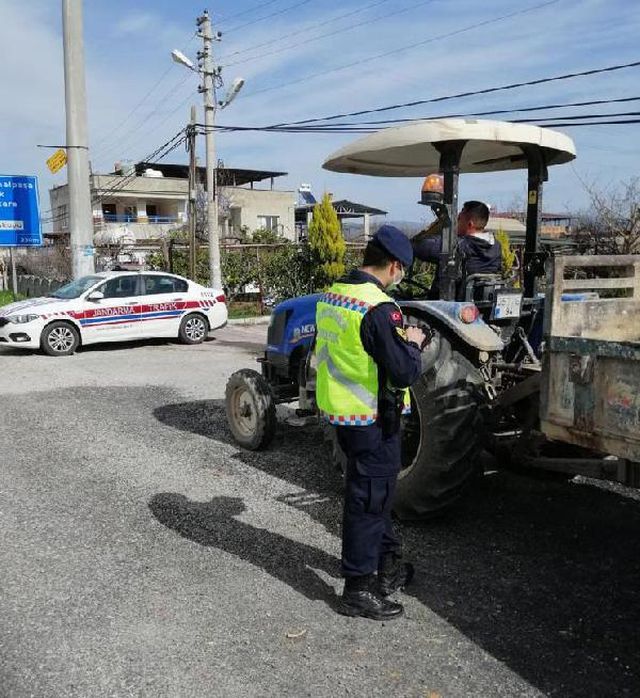 İzmir'de huzur ve güven uygulamasında, aranan 21 şüpheli yakalandı