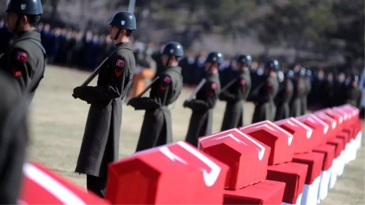 Yüreğimiz kan ağlıyor! Terör örgütü PKK 13 vatandaşımızı şehit etti