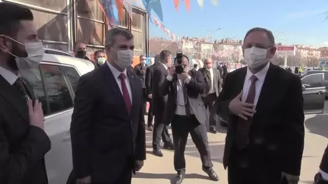 AK Parti Genel Başkan Yardımcısı Mehmet Özhaseki partisinin Aksaray il kongresinde konuştu AK Parti Genel Başkan Yardımcısı Mehmet Özhaseki partisinin Aksaray il kongresinde konuştu