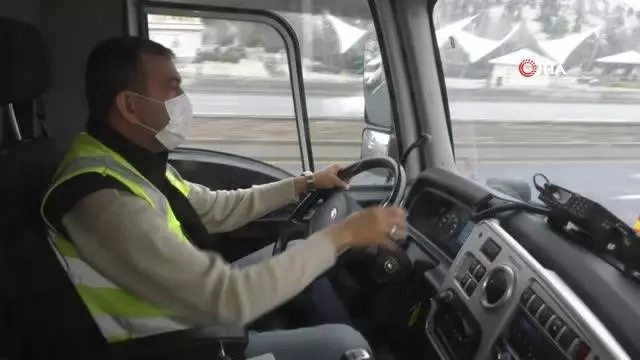 Başkent'te kar teyakkuzu: Ekipler 7/24 sahada, çalışmalar canlı yayında Başkent'te kar teyakkuzu: Ekipler 7/24 sahada, çalışmalar canlı yayında