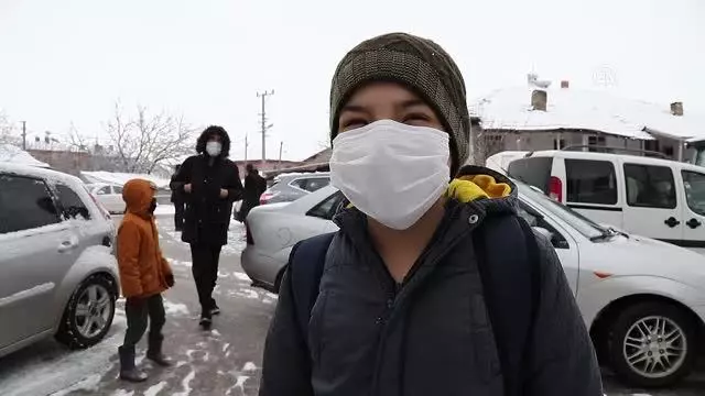 Çubuk'ta kırsal mahallerde yüz yüze eğitim başladı Çubuk'ta kırsal mahallerde yüz yüze eğitim başladı