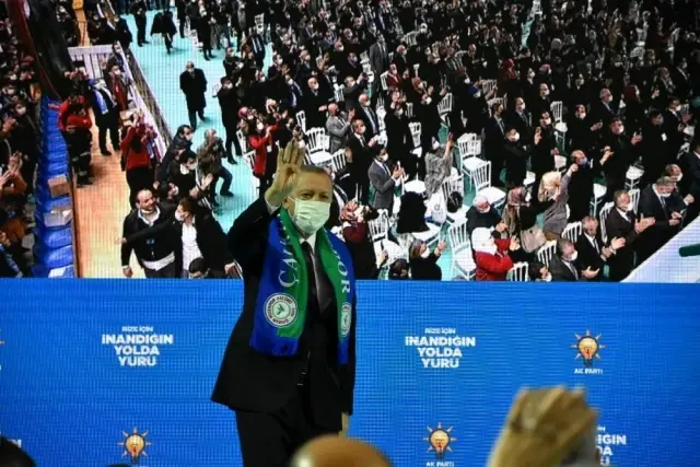 Cumhurbaşkanı Erdoğan: 'Kardeşlerimiz teröristlerin elinde esirdi; Hep bu kardeşlerimizi kurtarmanın hesabını yaptık, çok uğraştık' Cumhurbaşkanı Erdoğan: 'Kardeşlerimiz teröristlerin elinde esirdi; Hep bu kardeşlerimizi kurtarmanın hesabını yaptık, çok uğraştık'