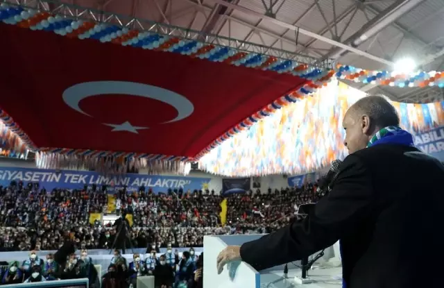 Cumhurbaşkanı Erdoğan: 'Kardeşlerimiz teröristlerin elinde esirdi; Hep bu kardeşlerimizi kurtarmanın hesabını yaptık, çok uğraştık' Cumhurbaşkanı Erdoğan: 'Kardeşlerimiz teröristlerin elinde esirdi; Hep bu kardeşlerimizi kurtarmanın hesabını yaptık, çok uğraştık'