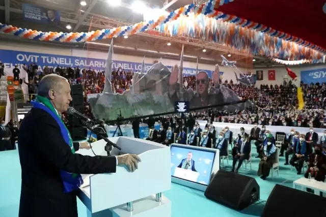 Cumhurbaşkanı Erdoğan: 'Kardeşlerimiz teröristlerin elinde esirdi; Hep bu kardeşlerimizi kurtarmanın hesabını yaptık, çok uğraştık' Cumhurbaşkanı Erdoğan: 'Kardeşlerimiz teröristlerin elinde esirdi; Hep bu kardeşlerimizi kurtarmanın hesabını yaptık, çok uğraştık'