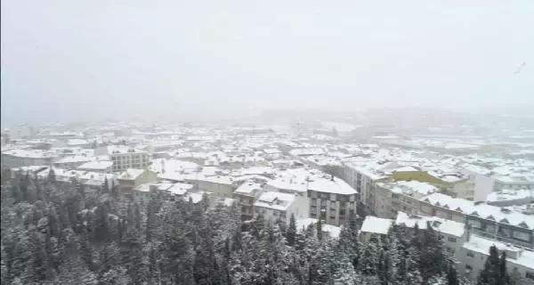 (Havadan fotoğraflarla) Silivri'de kar yağışı devam ediyor (Havadan fotoğraflarla) Silivri'de kar yağışı devam ediyor