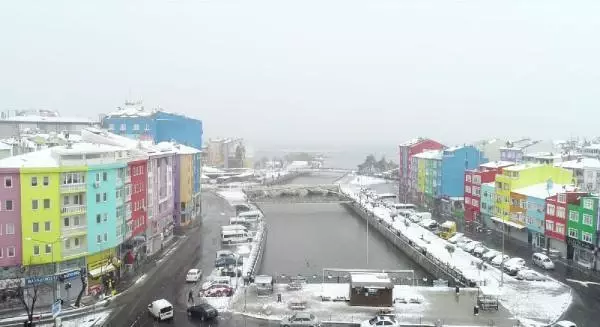 (Havadan fotoğraflarla) Silivri'de kar yağışı devam ediyor (Havadan fotoğraflarla) Silivri'de kar yağışı devam ediyor
