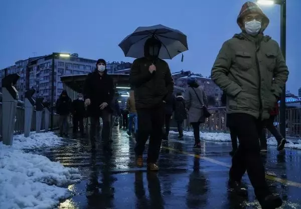 İstanbul'da toplu taşımada yoğunluk İstanbul'da toplu taşımada yoğunluk