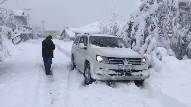 KASTAMONU - Kar yağışı hayatı olumsuz etkiliyor KASTAMONU - Kar yağışı hayatı olumsuz etkiliyor