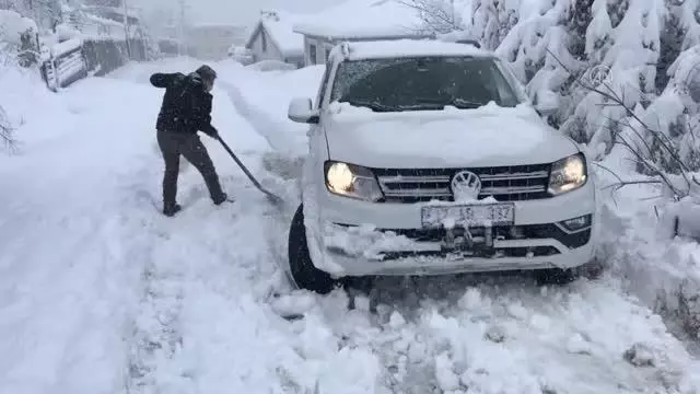 KASTAMONU - Kar yağışı hayatı olumsuz etkiliyor KASTAMONU - Kar yağışı hayatı olumsuz etkiliyor