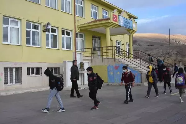 Konya'da köy okullarında yüz yüze eğitim başladı