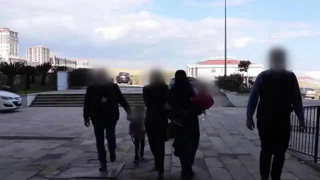 Mavi bültenle aranan DEAŞ mensubu Yeni Zelanda uyruklu kadın terörist adliyeye sevk edildi Mavi bültenle aranan DEAŞ mensubu Yeni Zelanda uyruklu kadın terörist adliyeye sevk edildi