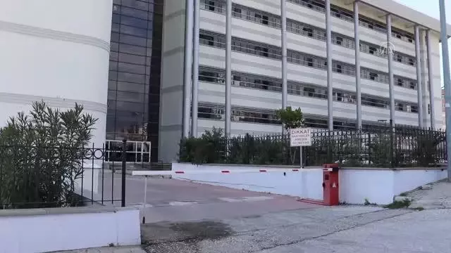 Mavi bültenle aranan DEAŞ mensubu Yeni Zelanda uyruklu kadın terörist adliyeye sevk edildi Mavi bültenle aranan DEAŞ mensubu Yeni Zelanda uyruklu kadın terörist adliyeye sevk edildi