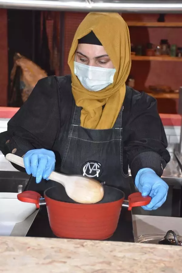 Mutfağa giren kadınlara keyifli eğitim Mutfağa giren kadınlara keyifli eğitim