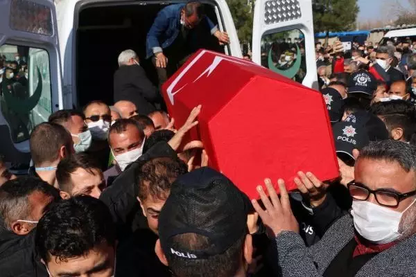 Son dakika haber! PKK'nın şehit ettiği Aydın Köse, son yolculuğuna uğurlandı Son dakika haber! PKK'nın şehit ettiği Aydın Köse, son yolculuğuna uğurlandı