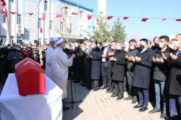 Son dakika haber! PKK'nın şehit ettiği Aydın Köse, son yolculuğuna uğurlandı Son dakika haber! PKK'nın şehit ettiği Aydın Köse, son yolculuğuna uğurlandı