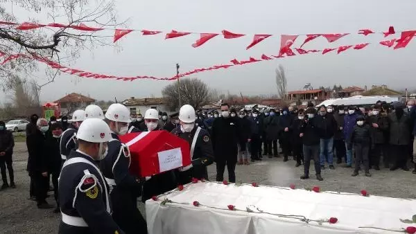 Şehit Uzman Çavuş Ümit Gıcır son yolculuğuna uğurlandı