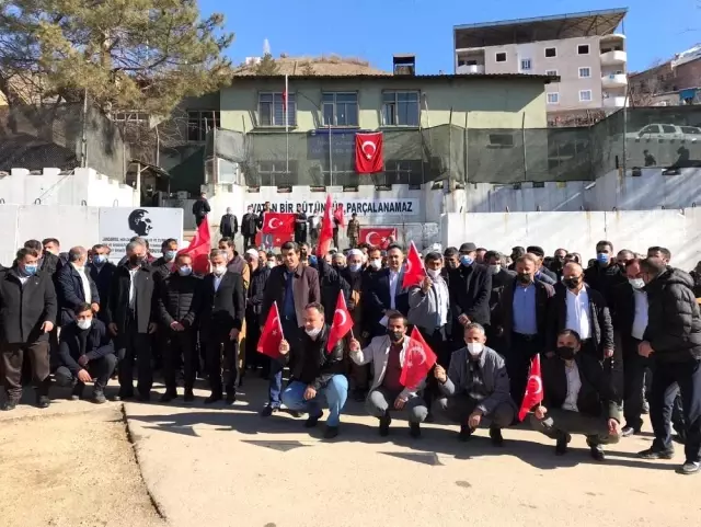 Son dakika haber... Terör örgütü PKK tarafından 13 Türk vatandaşının şehit edilmesine tepki Son dakika haber... Terör örgütü PKK tarafından 13 Türk vatandaşının şehit edilmesine tepki