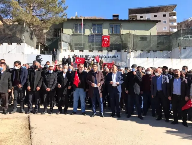 Son dakika haber... Terör örgütü PKK tarafından 13 Türk vatandaşının şehit edilmesine tepki Son dakika haber... Terör örgütü PKK tarafından 13 Türk vatandaşının şehit edilmesine tepki